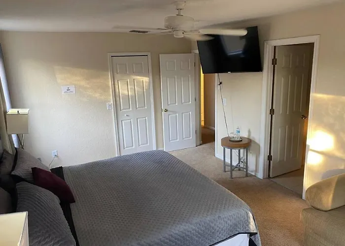 Villas At Regal Palms-4 Bedroom3.5 Bath Townhouse