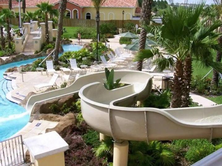 Appartement At Regal Palms-4 Bedroom3.5 Bath Townhouse