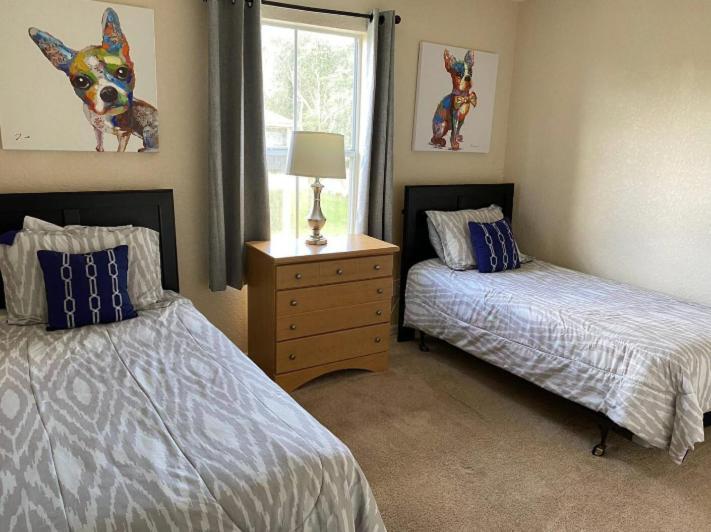 Appartement At Regal Palms-4 Bedroom3.5 Bath Townhouse *