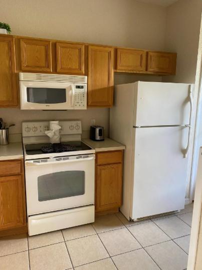 At Regal Palms-4 Bedroom3.5 Bath Townhouse Appartement *